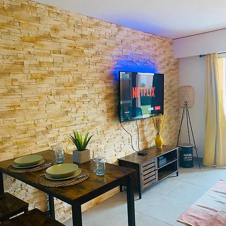 Apartamento Golf Juan Riviera, Piscine, 5min